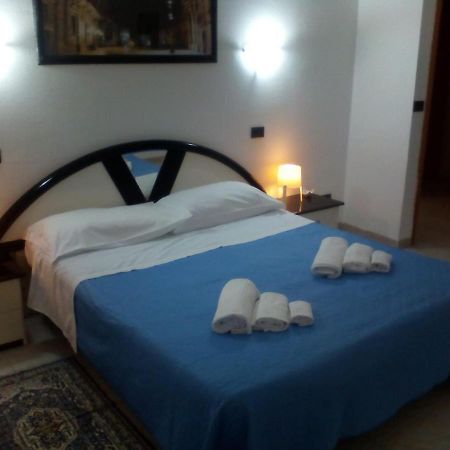 Appartamento Turistico Solarium Сиракузы Экстерьер фото